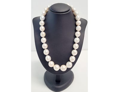 Affordable Jewellery Market (A999) - Lot 864