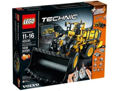 **UNRESERVED** LIFETIME COLLECTION OF LEGO PART... - Lot 224