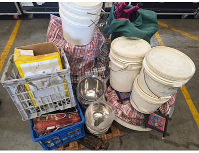 Assorted lot of restaurant items including Indian-...