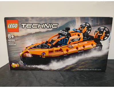 **UNRESERVED** LIFETIME COLLECTION OF LEGO PART... - Lot 654