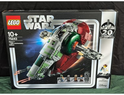 **UNRESERVED** LIFETIME COLLECTION OF LEGO PART... - Lot 170