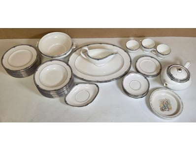 Antiques, Vintage & Interior Treasures (A1008) - Lot 264