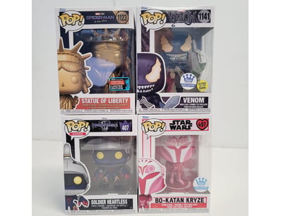 FUNKO POP COLLECTIBLE FIGURES SET - SPIDER-MAN, VE...