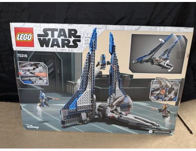 **UNRESERVED** LIFETIME COLLECTION OF LEGO PART... - Lot 340