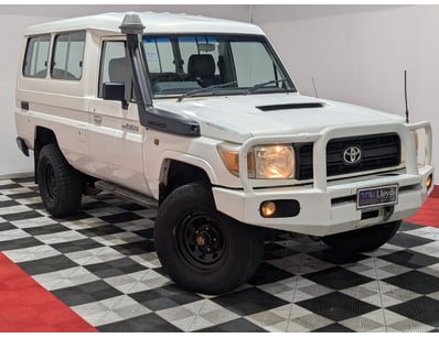 Passenger, Luxury & Commercial Vehicles Auction - Lot 900