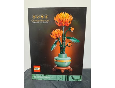 **UNRESERVED** COOKIE'S LIFETIME COLLECTION OF L... - Lot 55