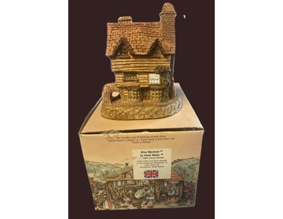 Antiques, Vintage & Interior Treasures (A1006) - Lot 1059