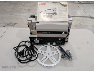 Eumig Mark S 807 D Super 8mm sound projector in wo...