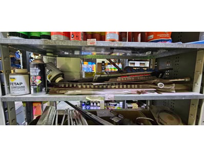 Distribution Business Equipment Liquidation (ON... - Lot 372