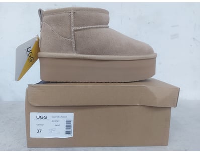 Unclaimed Freight (GCA989) - Lot 888