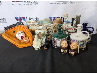COMMEMORATIVE CERAMIC COLLECTION - JIM BEAM BOURBO...