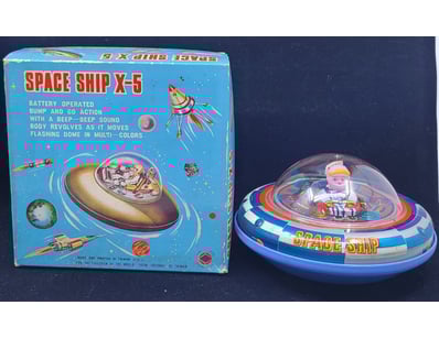 Trading Cards, Gaming & Collectables (A1006) - Lot 1044