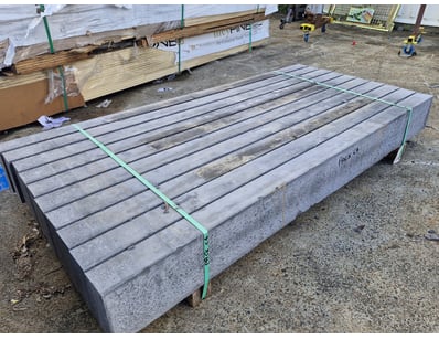 Concrete Sleepers, Charcoal, Smooth Face

10 x 200...