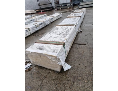163mm x 30mm x 5400mm, MeyPINE3 PR, H3

36 Lengths...
