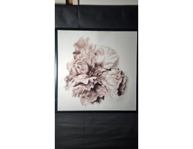 

UNKNOWN

Paper Style Print

Item Size: Hei...