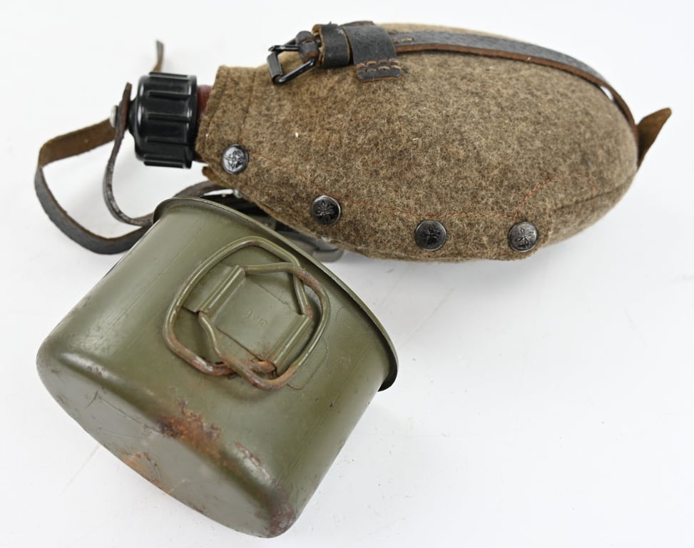 German WH M43 Canteen
