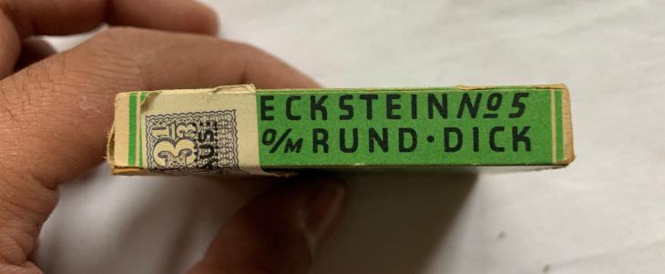 WH (Heer) Cigarettes in Package