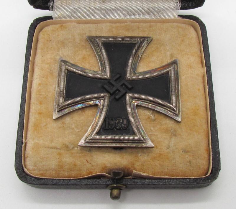 Iron Cross 1st Class ( EK1 ) in Case ( L50 )