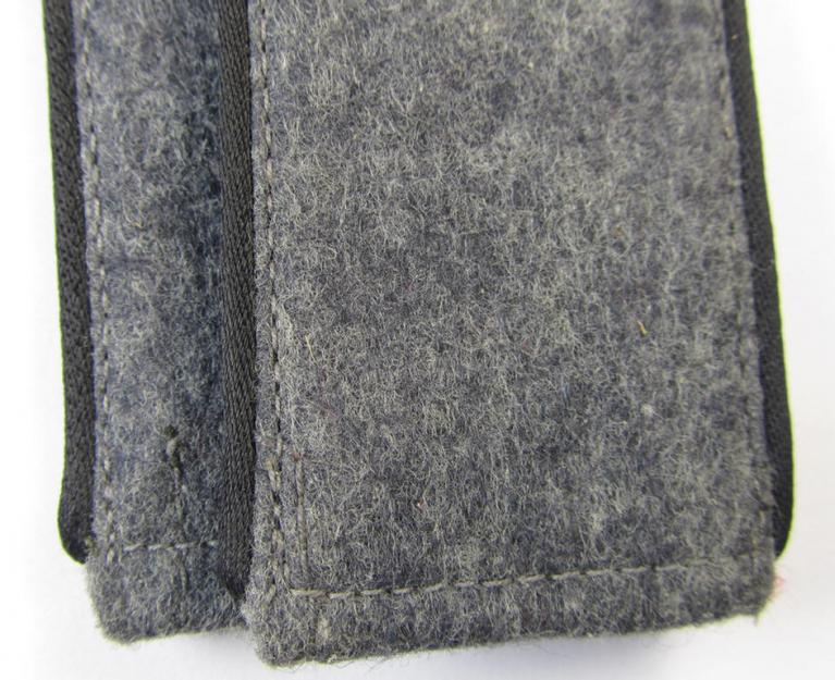 Fully matching pair of (IMO later-war-period-) WH (Luftwaffe), enlisted-mens'-type shoulderstraps, as was intended for a: 'Soldat eines Bau- o. Pioniere-Abteilungs o. Regiments'