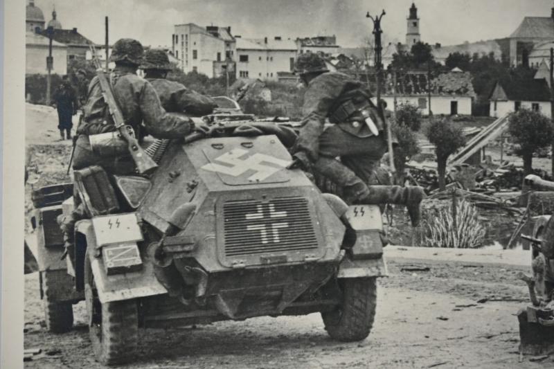 German Waffen-SS Kriegsberichter Postcard 'Unsere Waffen-SS'