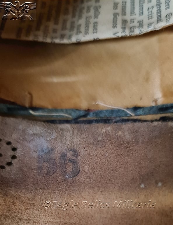 Early Army Artillery OR/NCO visor cap by Peküro with unit Stamp ‘Schirmmütze’