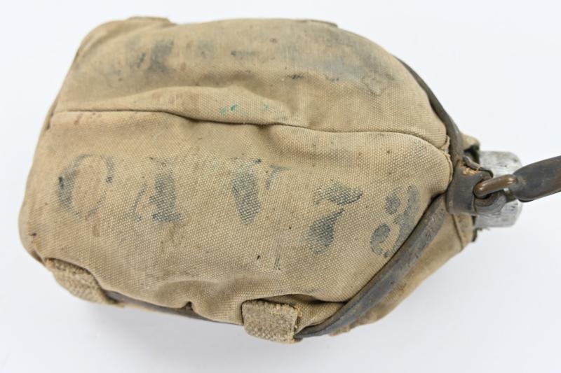 US WW1 M-1917 Cavarly Canteen with Carrying Hook
