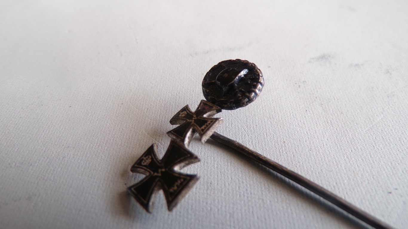 WW1 miniature stickpin