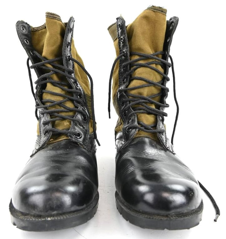US Army Vietnam Jungle Boots 11R