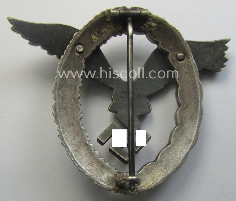 WH (Luftwaffe) war-badge (ie. 'LW-Flugzeugführer-Abzeichen' or: pilots'-war-badge) by the 'Berg & Nolte'-company