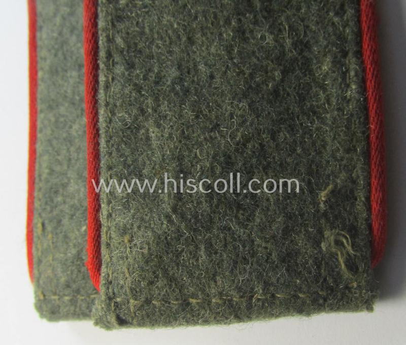 Pair of WH (Heeres) early- (ie. mid-) war-period- (ie. 'M40'- ie. 'M43'-pattern), 'standard-issued' EM-type shoulderstraps as was intended for a: 'Soldat eines (Sturm)Art.-Abtlgs. o. Rgts.'