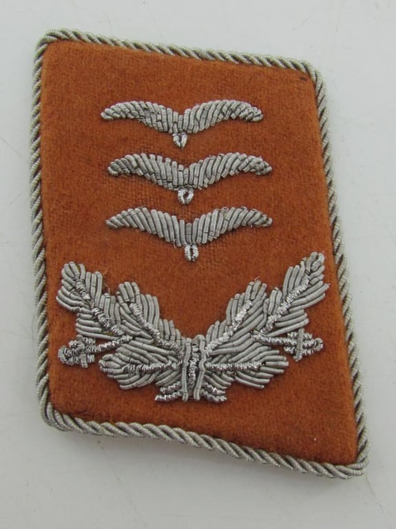 Luftwaffe Nachrichten Collar Tabs "Hauptmann".