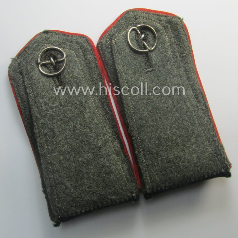 Pair of Eastern-volunteer- (ie. 'Ostvölker'-) related shoulderstraps as was intended for a volunteer serving within the 'Deutsche Wehrmacht' (ie. within the: 'Russian Liberation Army' or: 'POA' (Cyrilic for 'ROA')