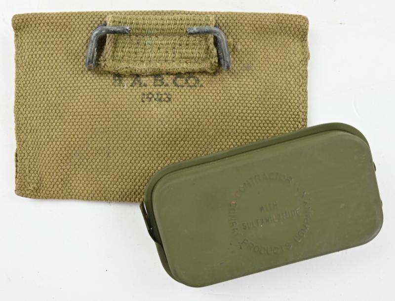 US WW2 M-1942 First Aid Pouch with First Aid Kit