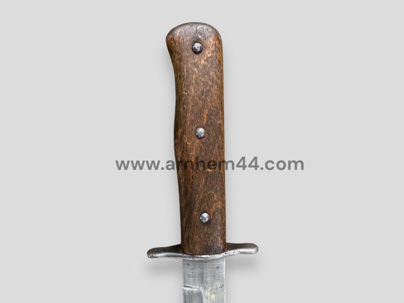 German WWII Close Combat Knife