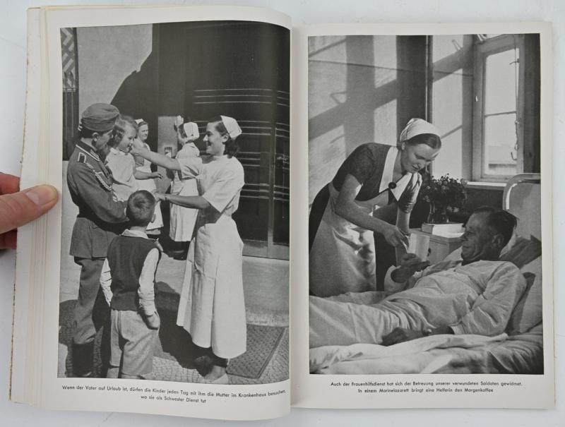 German Book 'Frauen Helfen Siegen'