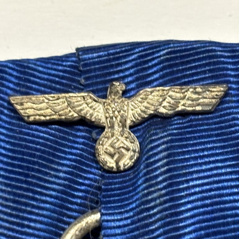 WH 4-Year Long Service Medal with Ribbon