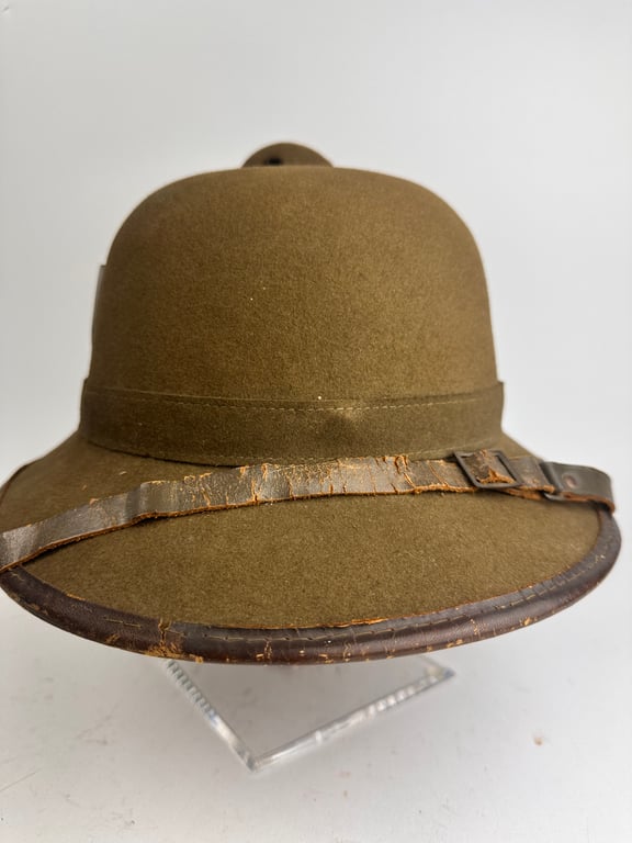 Heer 2nd pattern Afrikakorps pith helmet (JHS 1942)