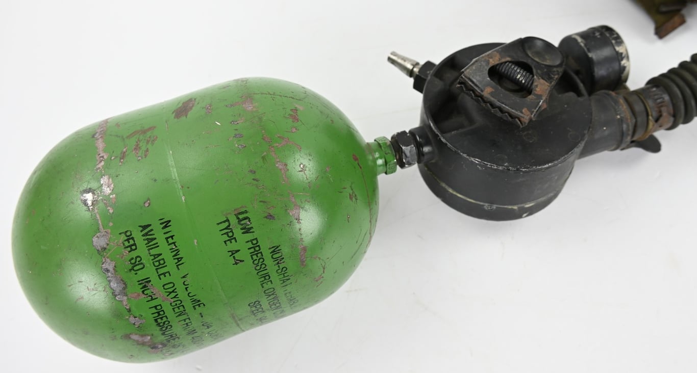 USAAF WW2 Oxygen Mask with Bottle