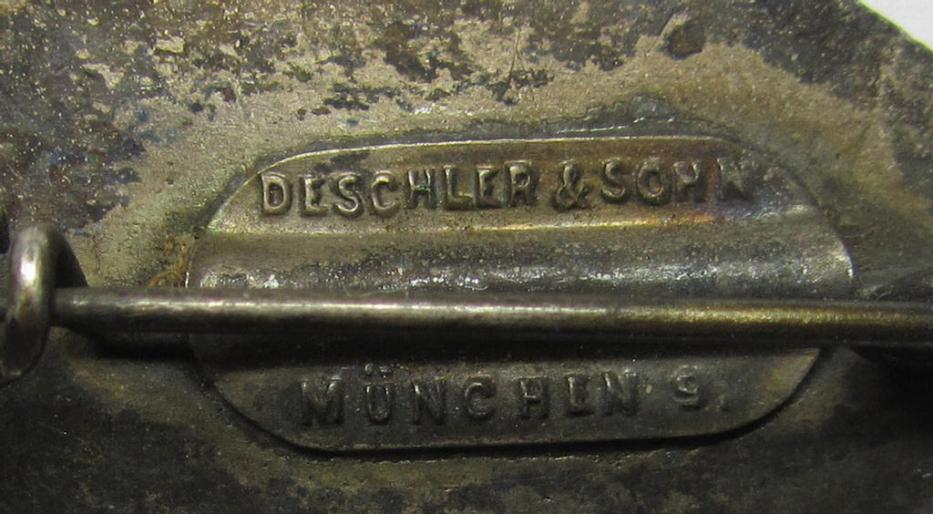 German, post-WWI-period- and/or neatly 'Buntmetall'-based, so-called: 'KFB'- (ie. 'Frontkriegerbund'-) related: veterans & reservists- membership lapel-pin (being a maker- ie. 'Deschler & Sohn - München'-marked example)