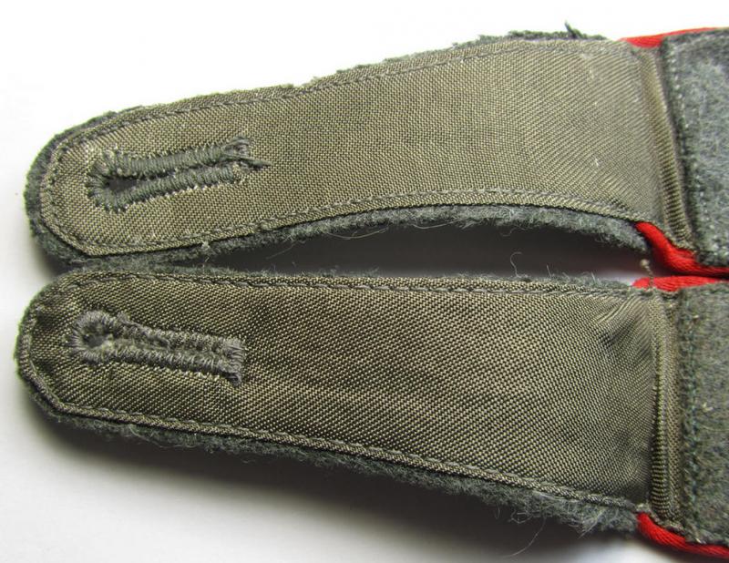 Fully matching - and actually scarcely seen! - pair of 'Ostvölker'- (ie. 'ROA'-) related shoulderstraps showing the bright-red-coloured piping (and having a single-pieced- and horizontally-mounted rank-stripe 'off-factory'-attached)