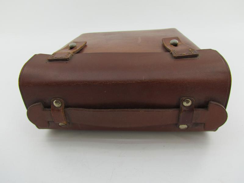 Deutsches Rotes Kreuz D. R. K. Sanitätslager Babelsberg Medical Pouch