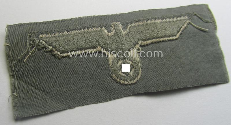 WH (Heeres) white-coloured side-cap-eagle (ie. 'Schiffchenadler für Manns. u. Uffz.')