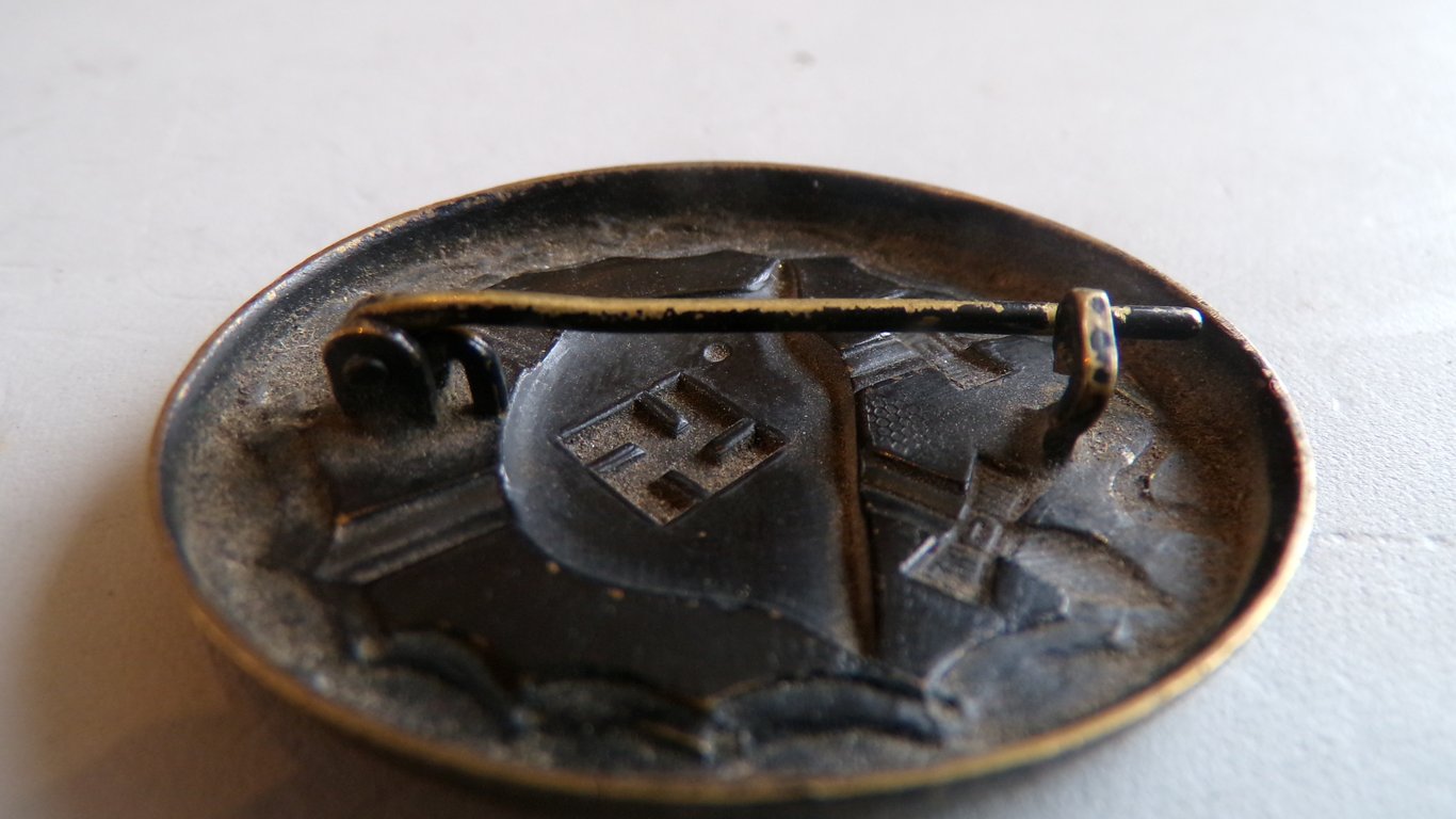 Verwundeten abzeichen (wound badge)