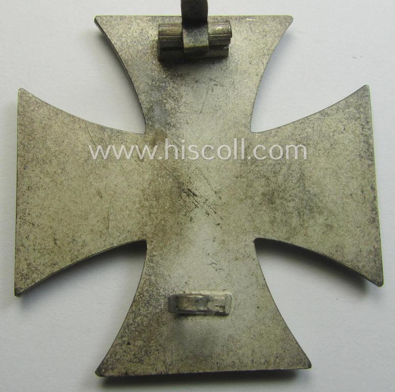 'Eisernes Kreuz 1. Klasse' (ie. Iron Cross 1st class) being an (I deem) mid-war-period produced: 'L/52'- (ie. by 'C.F. Zimmermann'-marked-) example and that comes complete in its specific etui