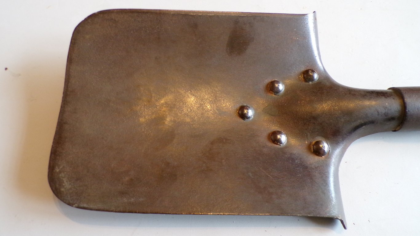 Enlisted Field Shovel