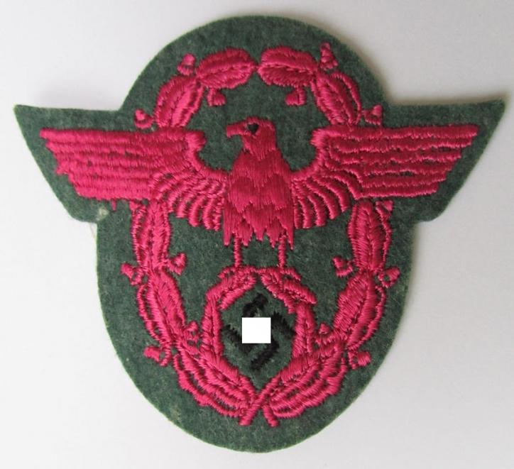 Attractive, police- (ie. 'Polizei'-) related arm-eagle (ie. 'Ärmeladler') as was intended for usage by the staff of the: 'Feuerlöschpolizei' (or: specific police-related fire-brigades)