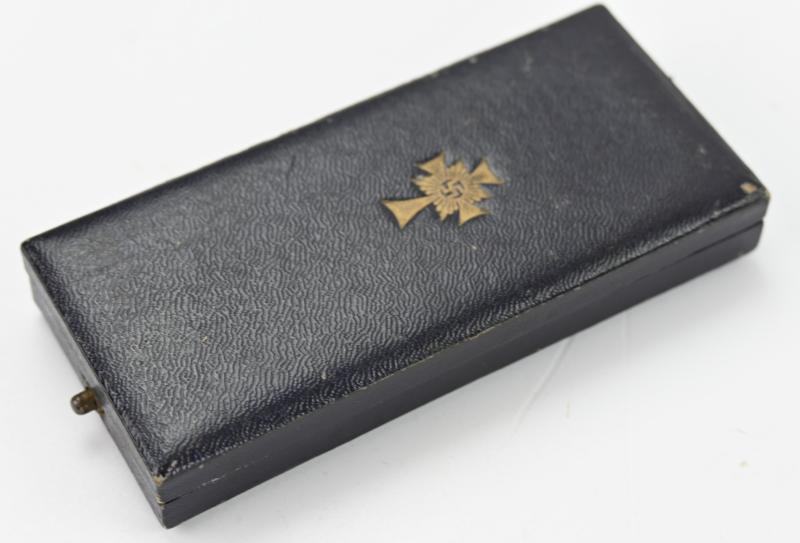 German Mother's Cross in Gold with case