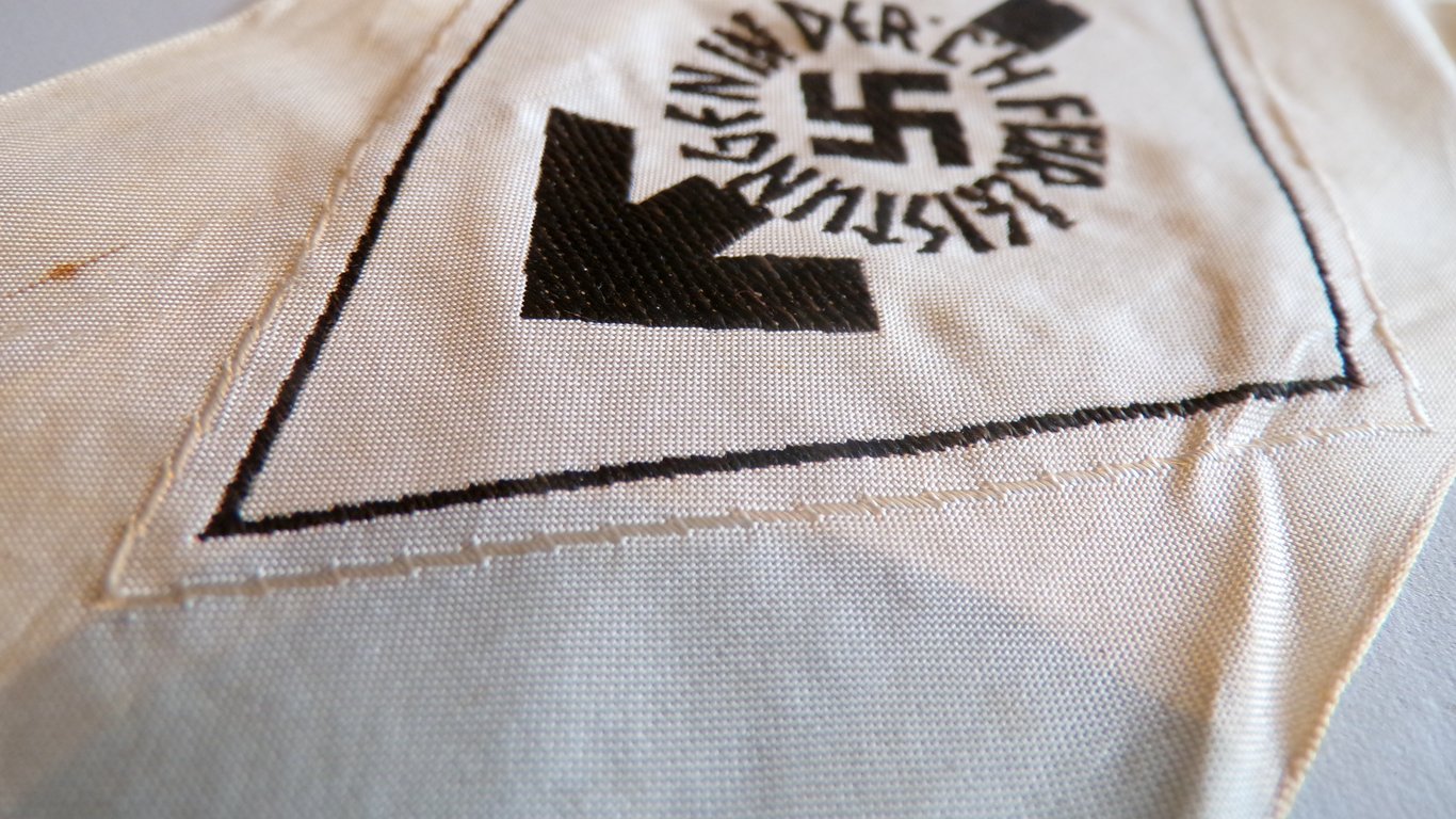 Unissued HJ Proficiency Badge in Black