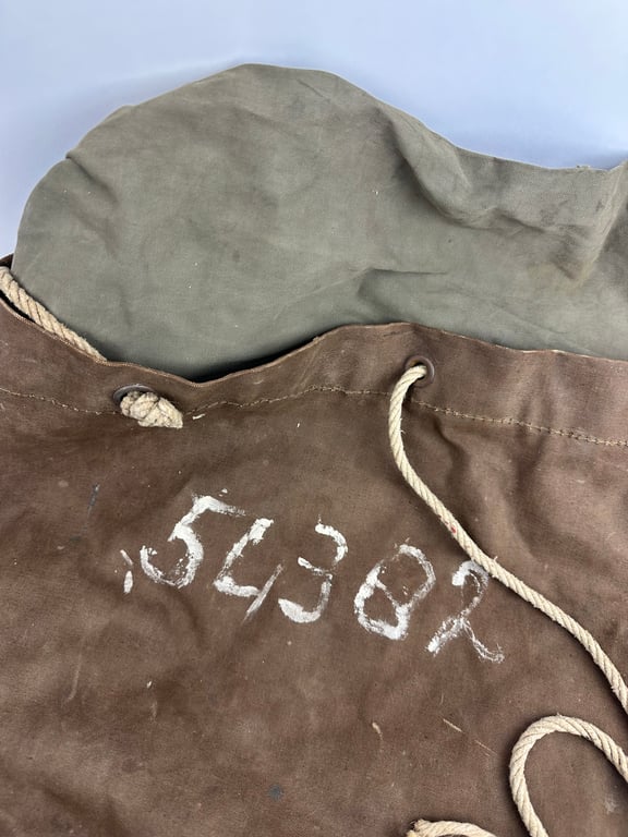 Orginal pre 1940 Dutch duffel bag 1939