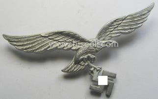 Minimally worn, WH (Luftwaffe) EM/NCO-pattern visor- (ie. 'Schirmmützen'-)...